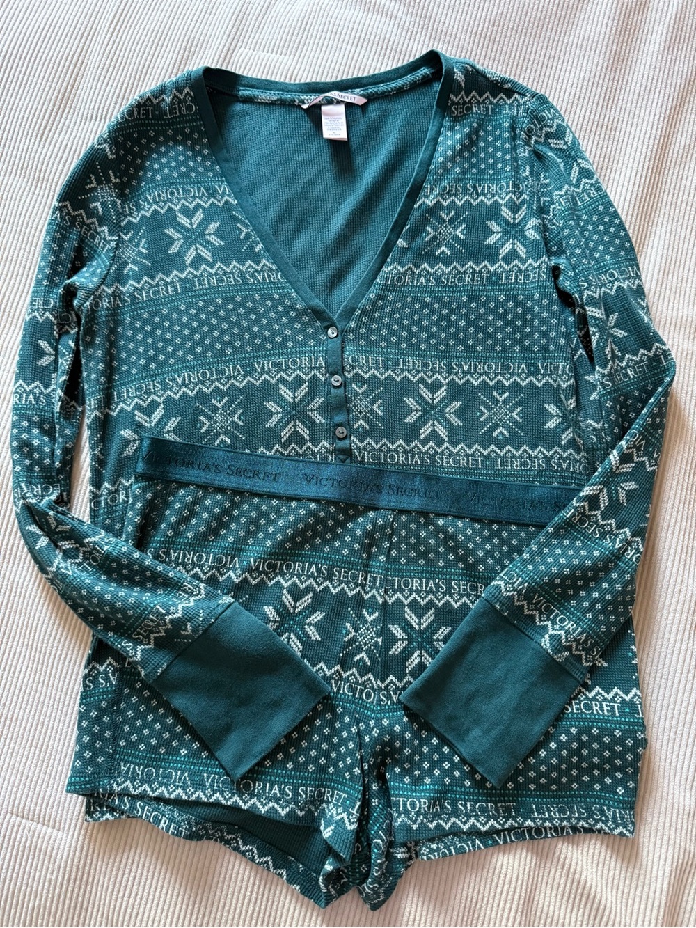 Victoria’s Secret Green Fair Isle Thermal Pajama Set Henley Shorts Medium - Picture 2 of 16